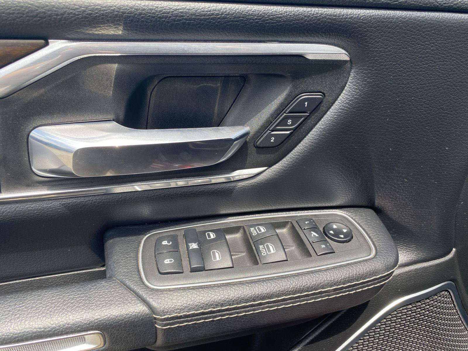Used 2021 RAM 1500 Laramie AWD/4WD image 13