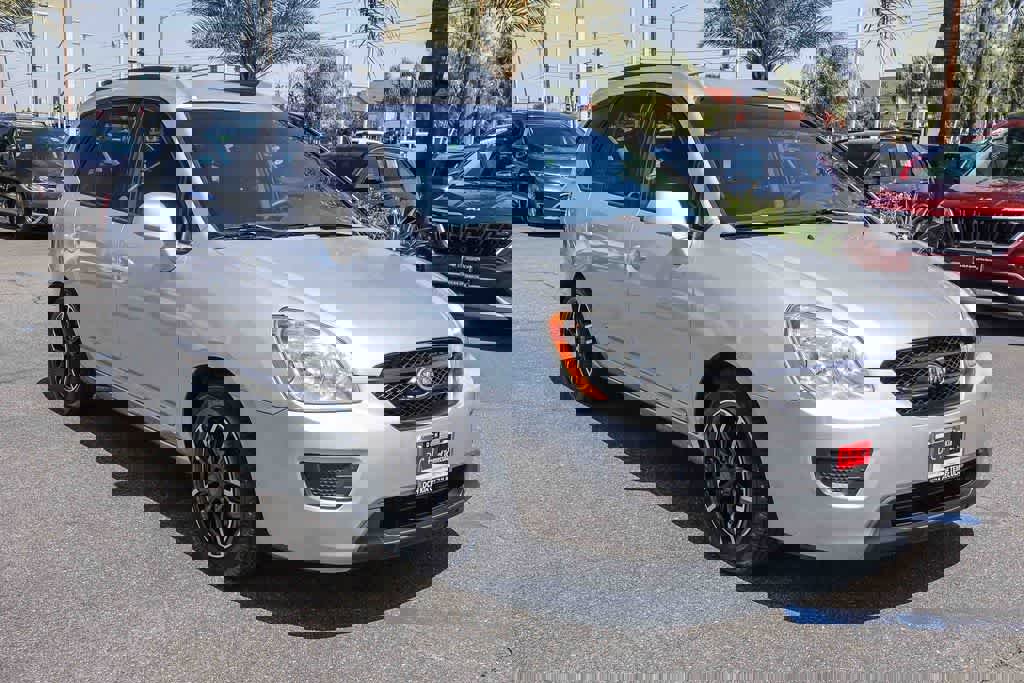 Used 2007 Kia Rondo LX image 3