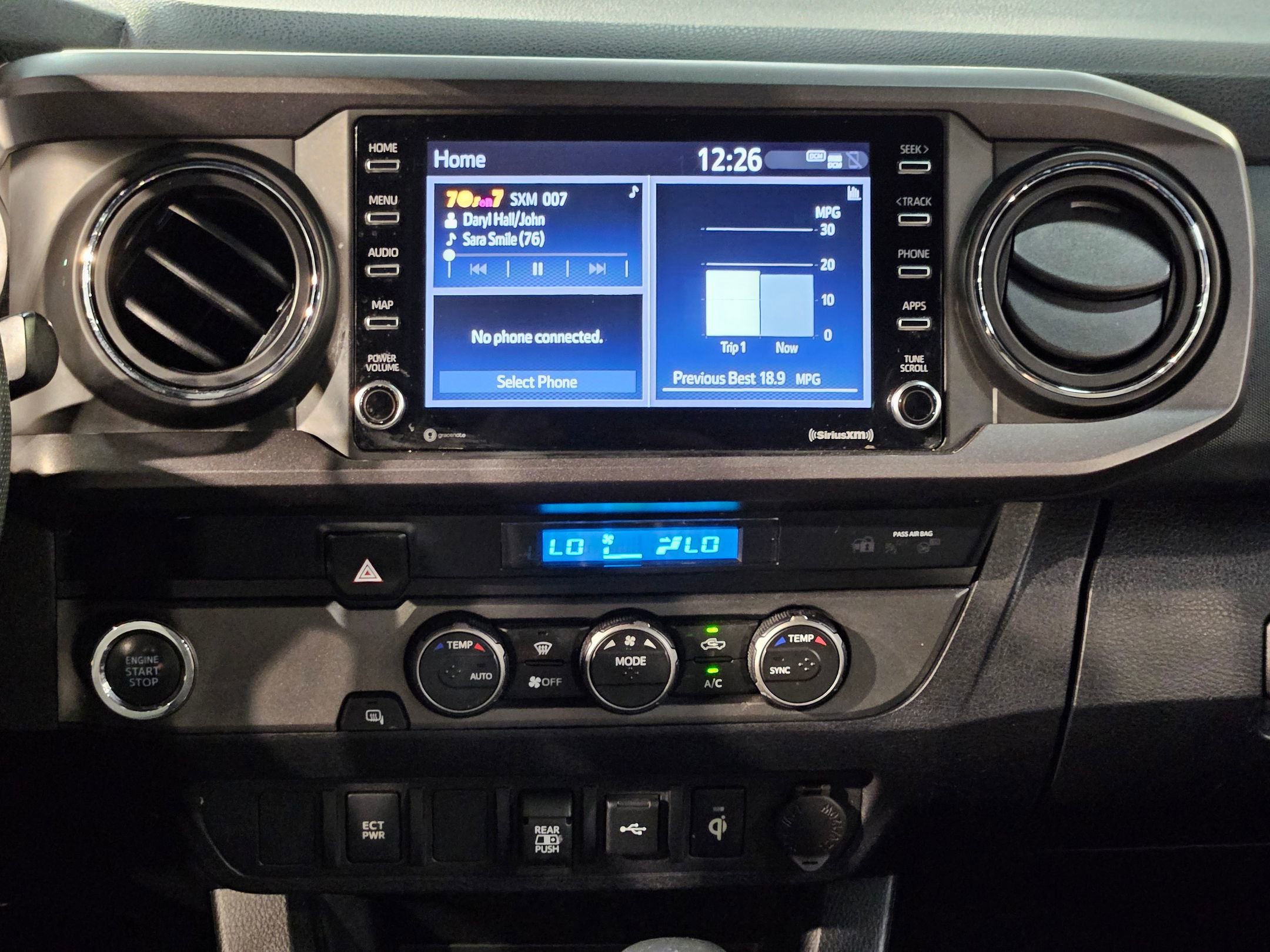 Used 2022 Toyota Tacoma TRD Off-Road RWD image 16