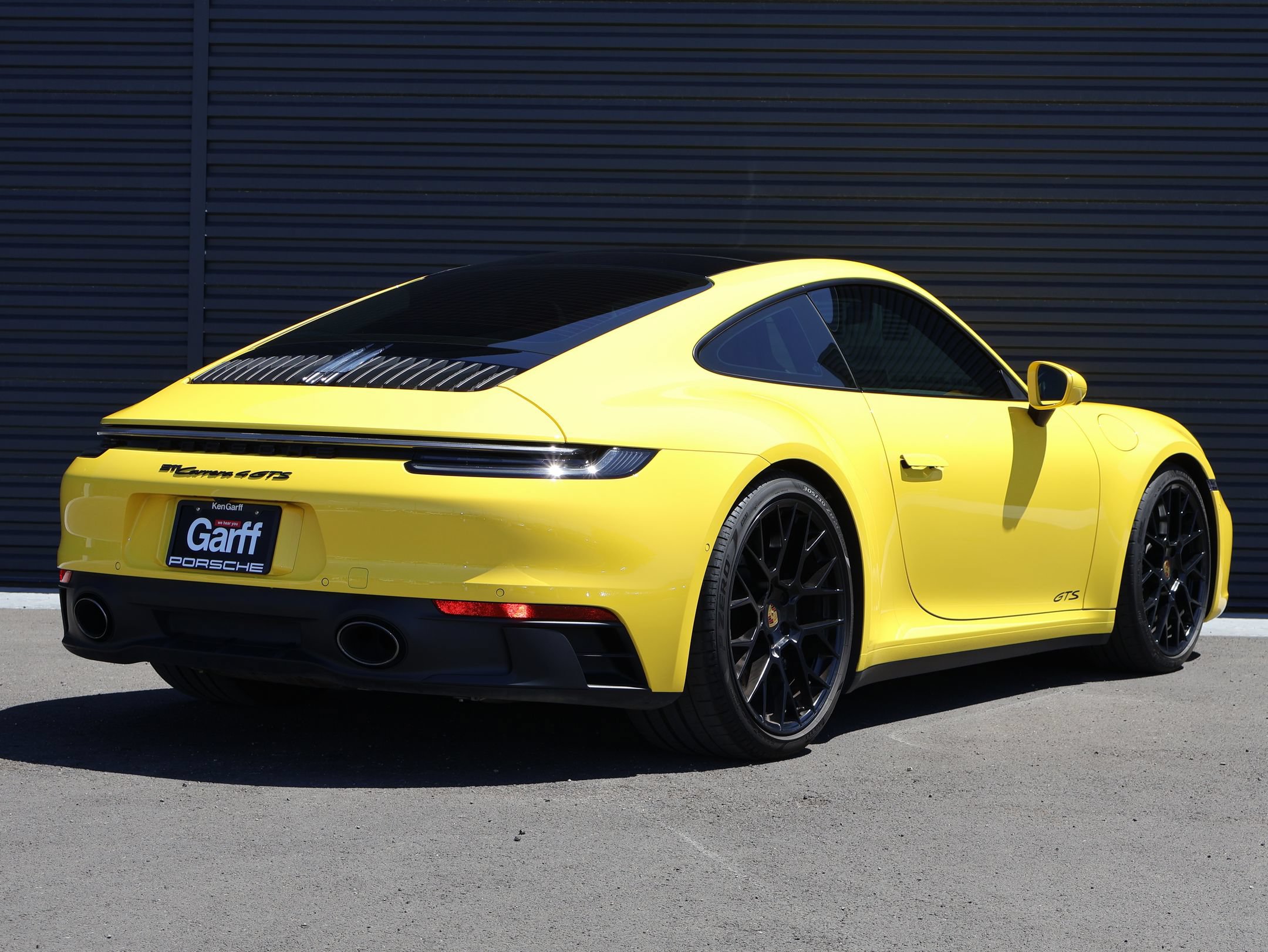 Used 2022 Porsche 911 Carrera 4 GTS AWD/4WD image 9