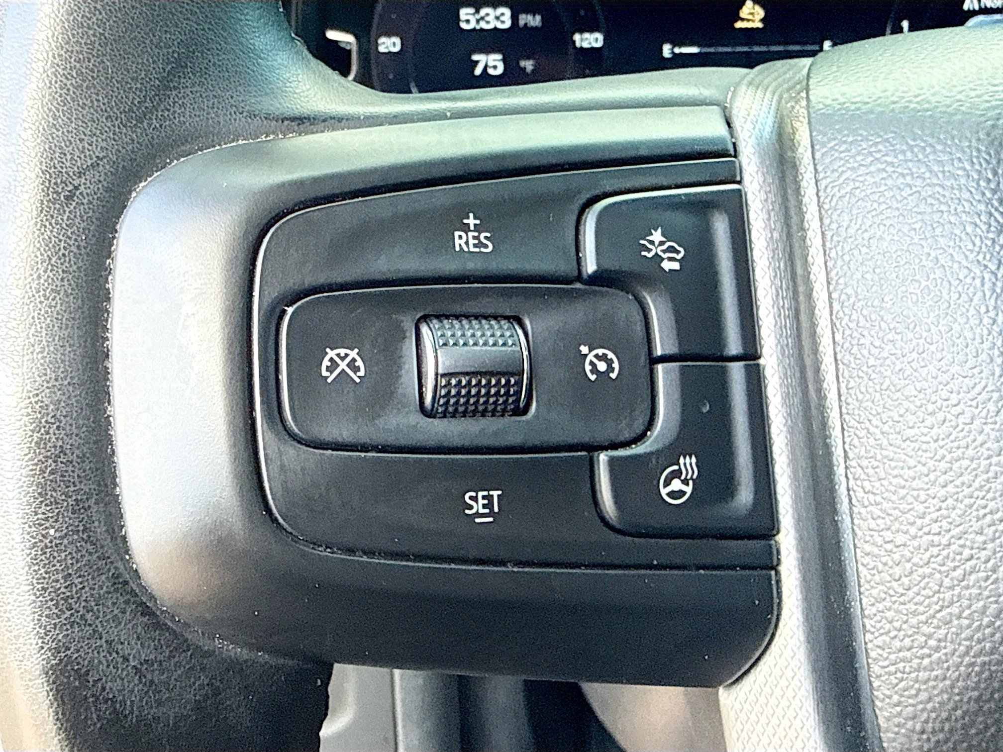 Used 2024 GMC Yukon XL Denali image 38