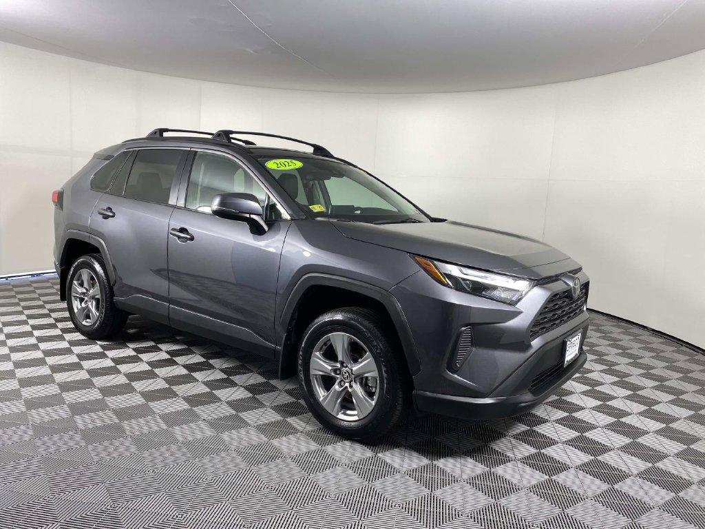 Used 2025 Toyota RAV4 XLE w/ Convenience Package AWD/4WD image 1