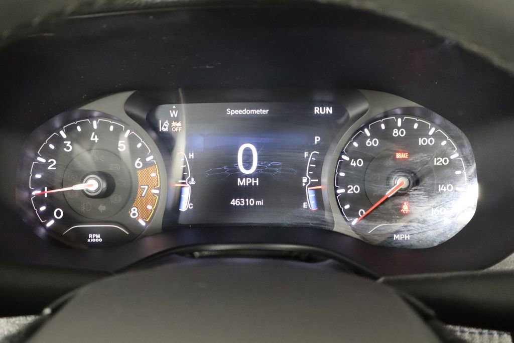 Used 2024 Jeep Compass Latitude image 11