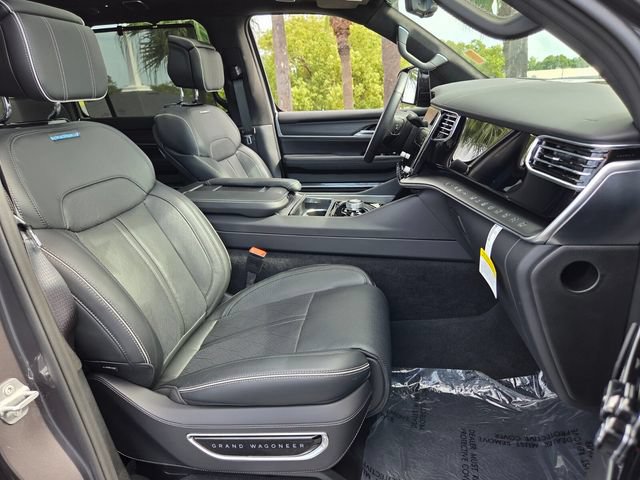 New 2025 Jeep Grand Wagoneer L Series II Obsidian w/ Quick Order Packagew 28T AWD/4WD image 17