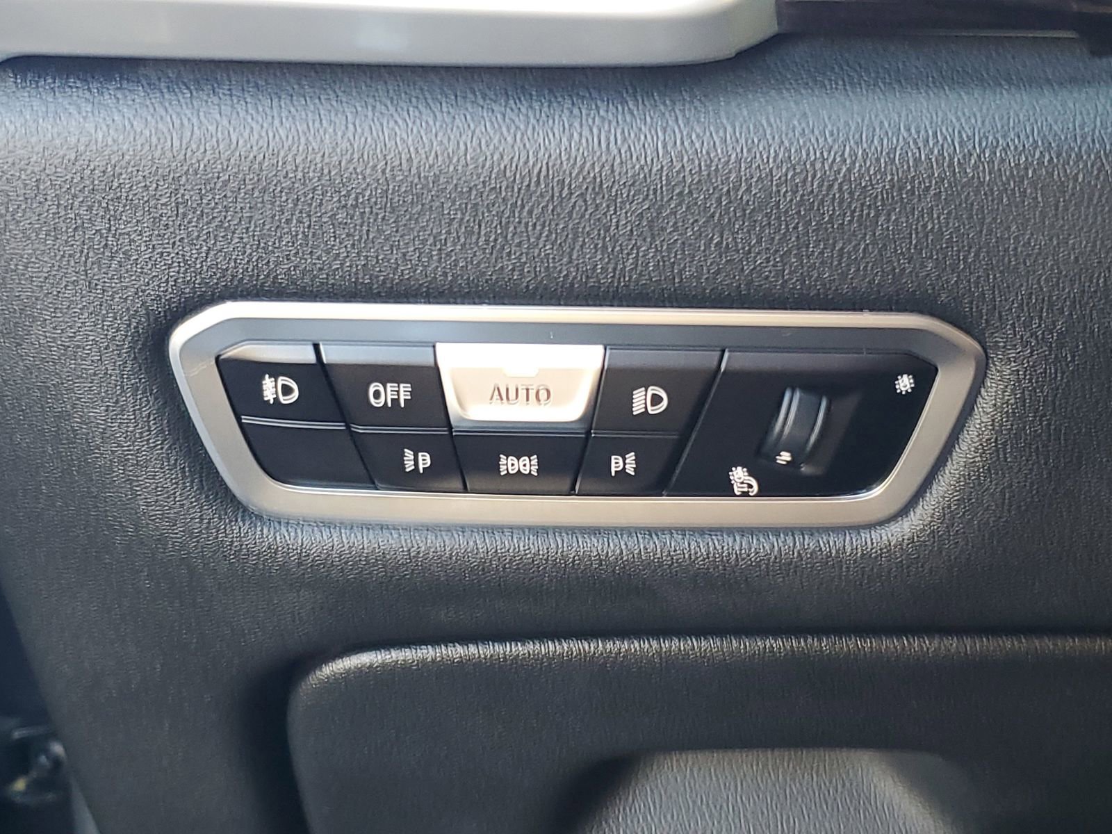 Used 2020 BMW X5 sDrive40i w/ Premium Package image 21