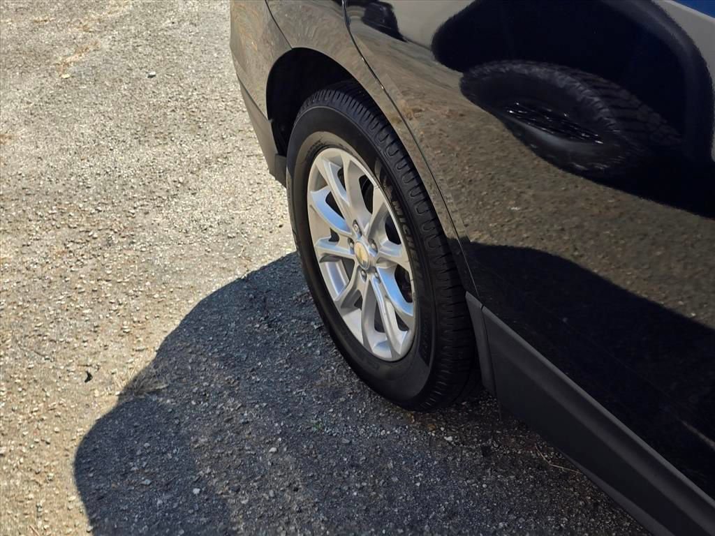 Used 2020 Chevrolet Equinox LS FWD image 17