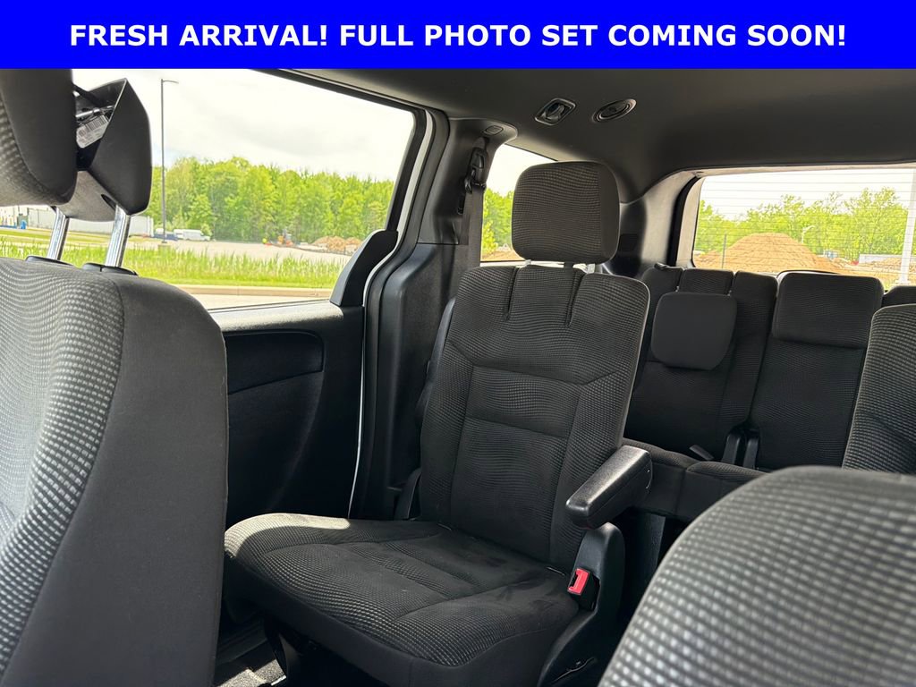 Used 2020 Dodge Grand Caravan SE FWD image 17