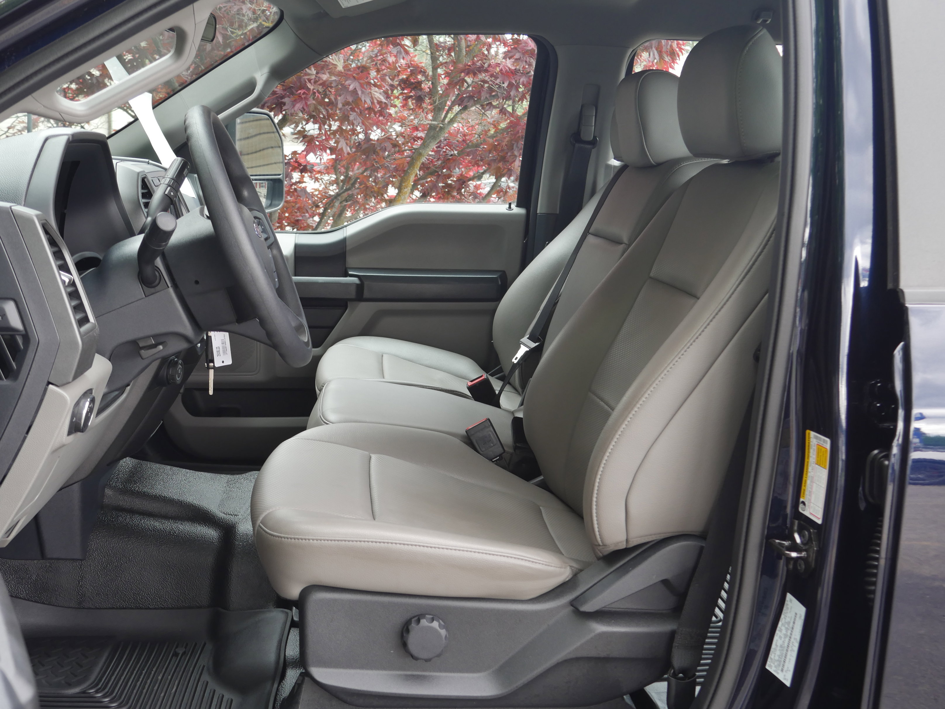 Certified 2022 Ford F250 XL w/ STX Appearance Package AWD/4WD image 3