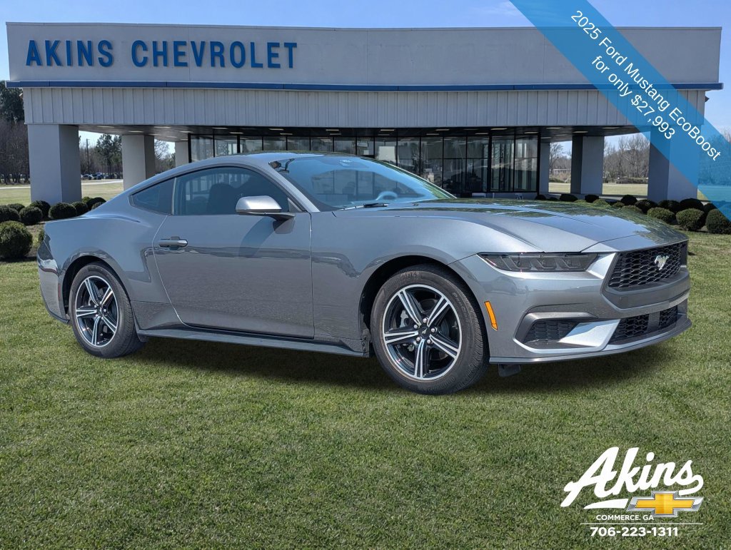 Used 2025 Ford Mustang Coupe RWD image 2