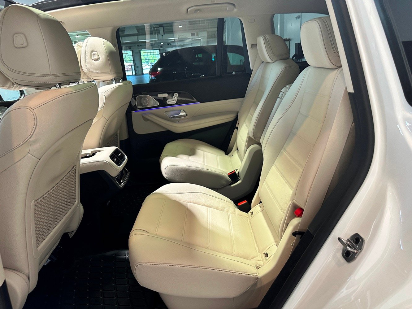 New 2026 Mercedes-Benz GLS 450 4MATIC image 14