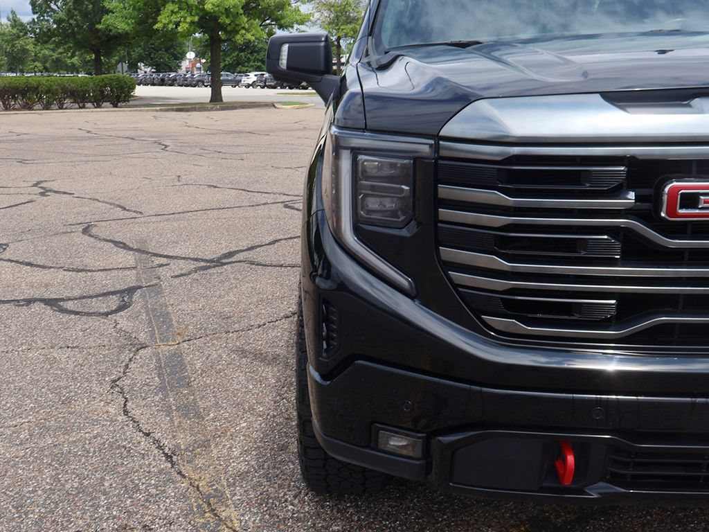 Used 2024 GMC Sierra 1500 AT4 w/ Technology Package AWD/4WD image 16