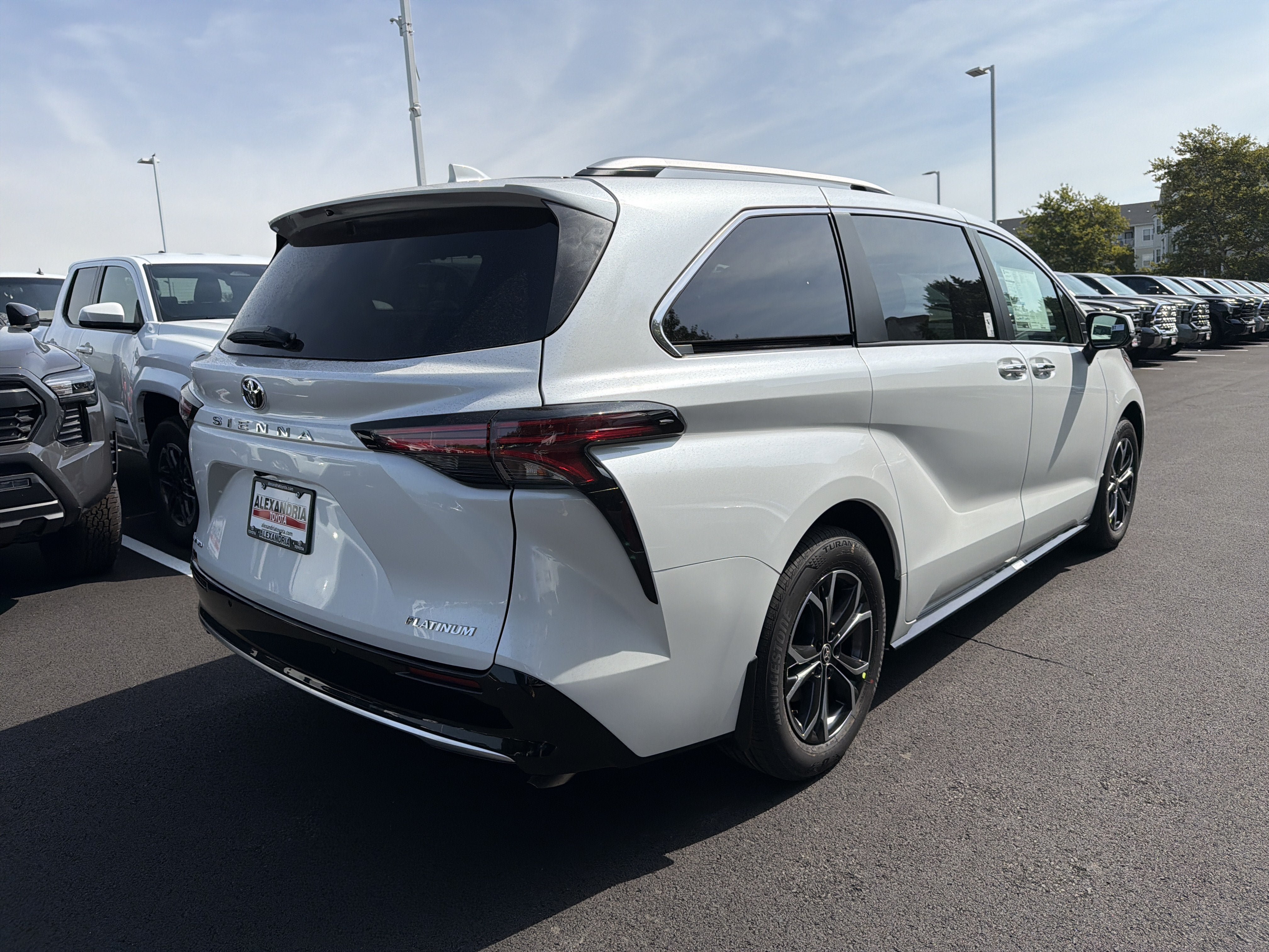 New 2026 Toyota Sienna Platinum AWD/4WD image 4
