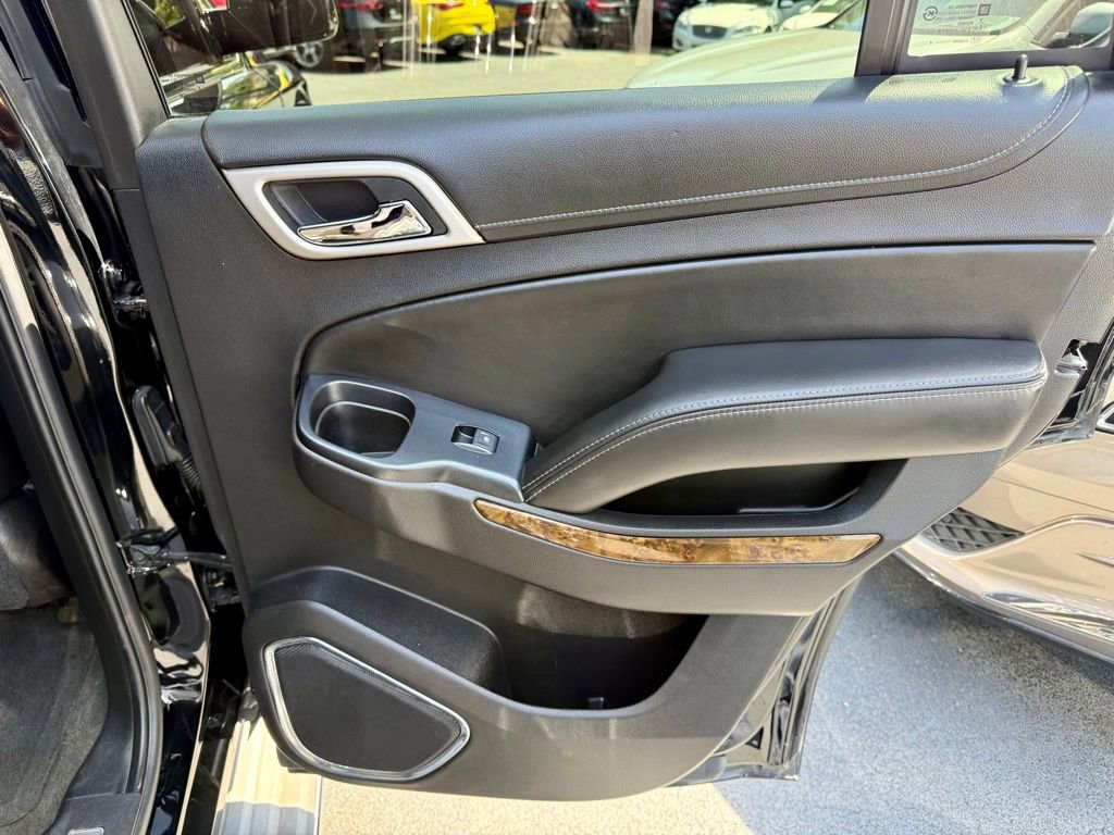 Used 2015 GMC Yukon Denali RWD image 34