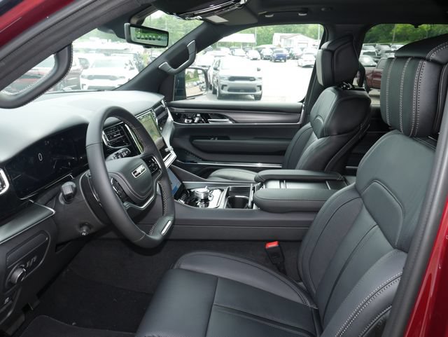 New 2026 Jeep Grand Wagoneer L Summit AWD/4WD image 2