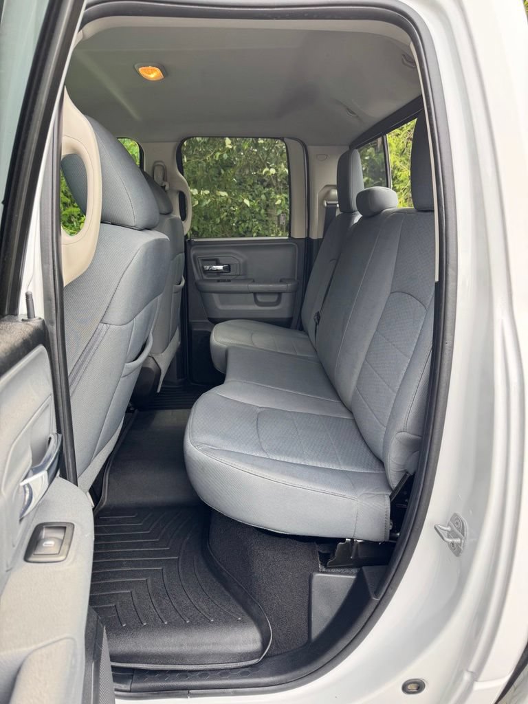 Used 2014 RAM 1500 Classic SLT AWD/4WD image 15
