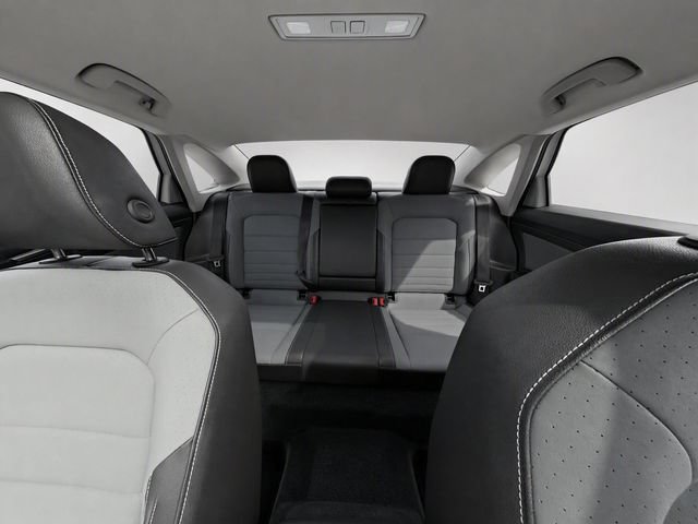 Used 2025 Volkswagen Jetta SE FWD image 20