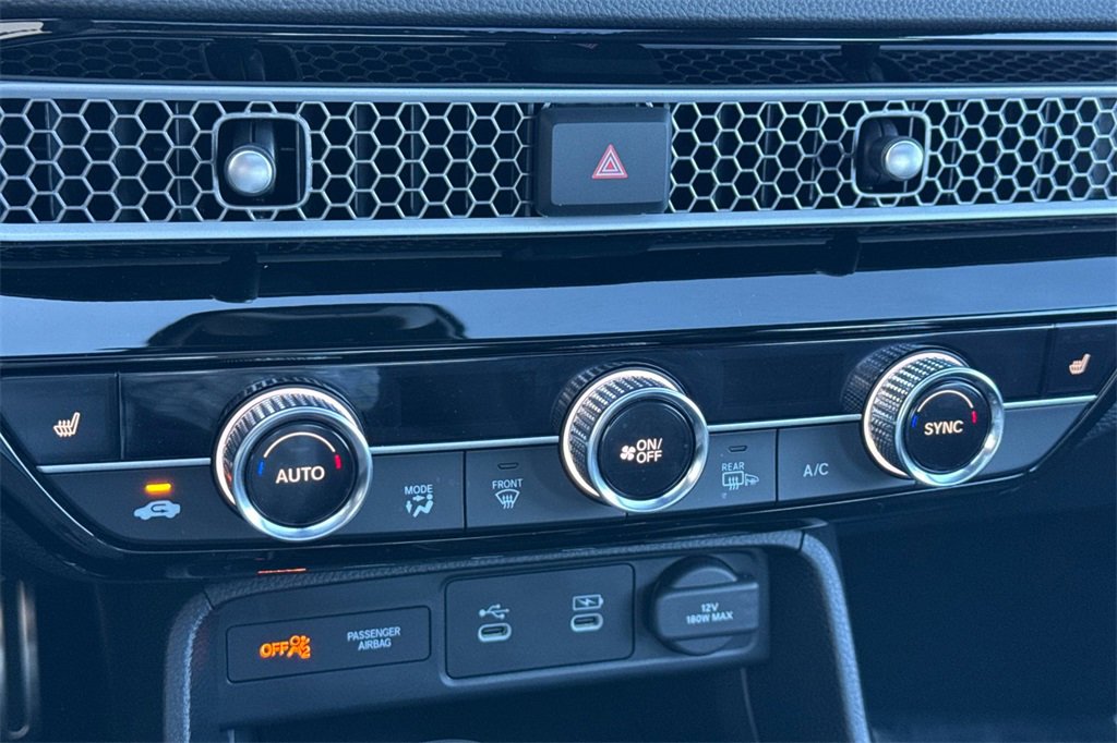 Certified 2025 Honda Civic Sport image 22