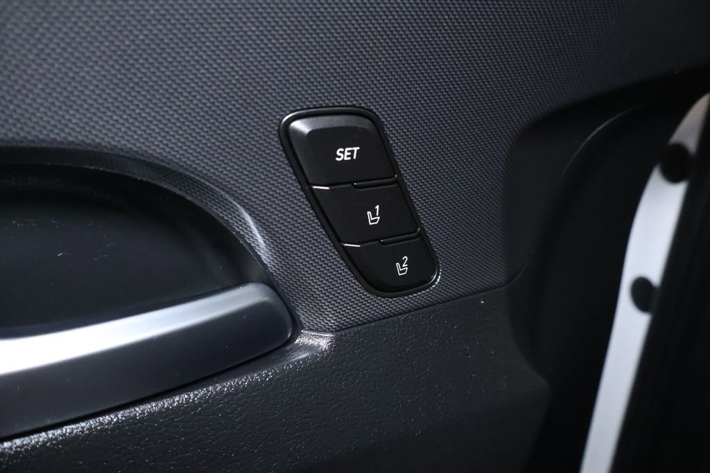 Used 2023 Hyundai Santa Fe Limited image 15