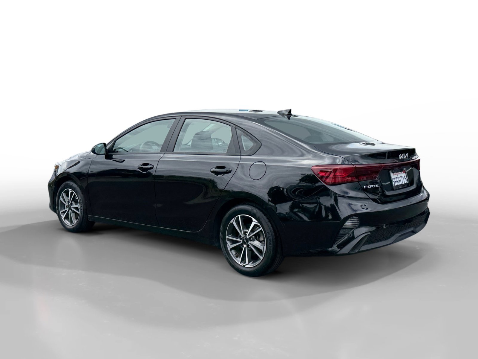 Used 2023 Kia Forte LXS w/ LXS Technology Package FWD image 3