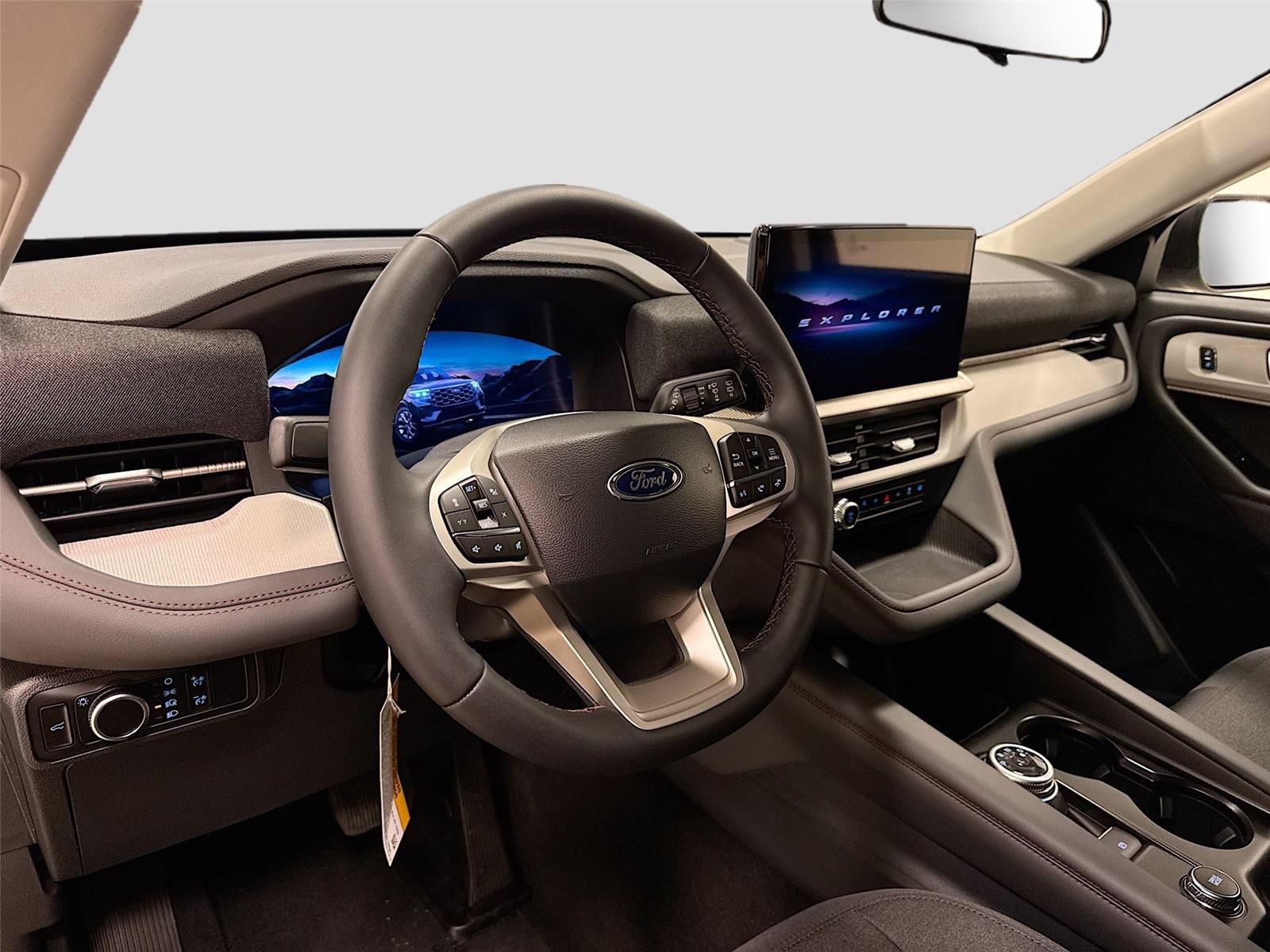 New 2026 Ford Explorer Active AWD/4WD image 9