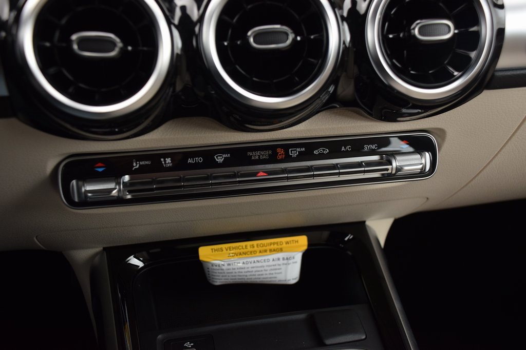 New 2025 Mercedes-Benz GLB 250 image 26