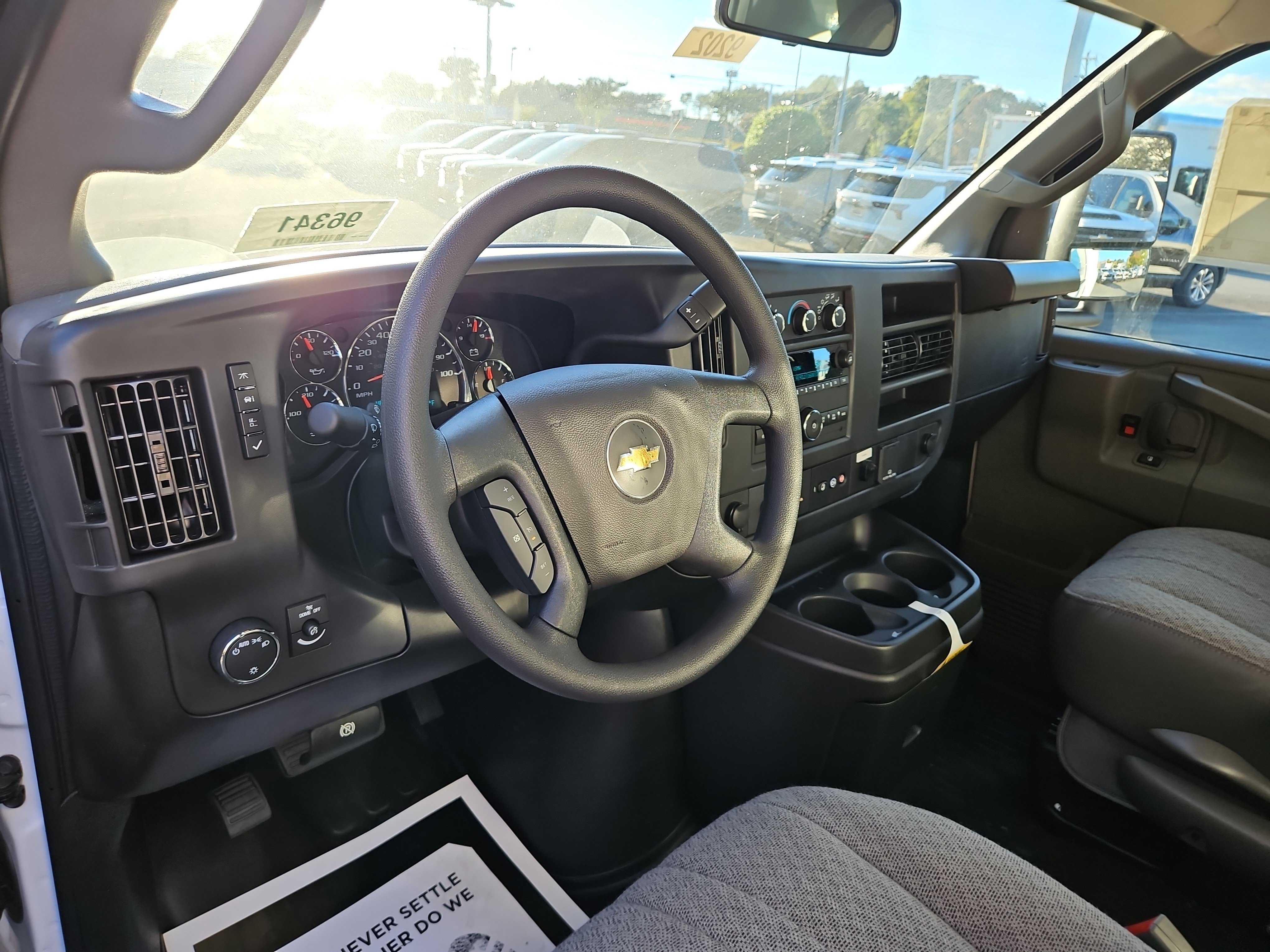 New 2025 Chevrolet Express 3500 w/ Power Convenience Package image 15