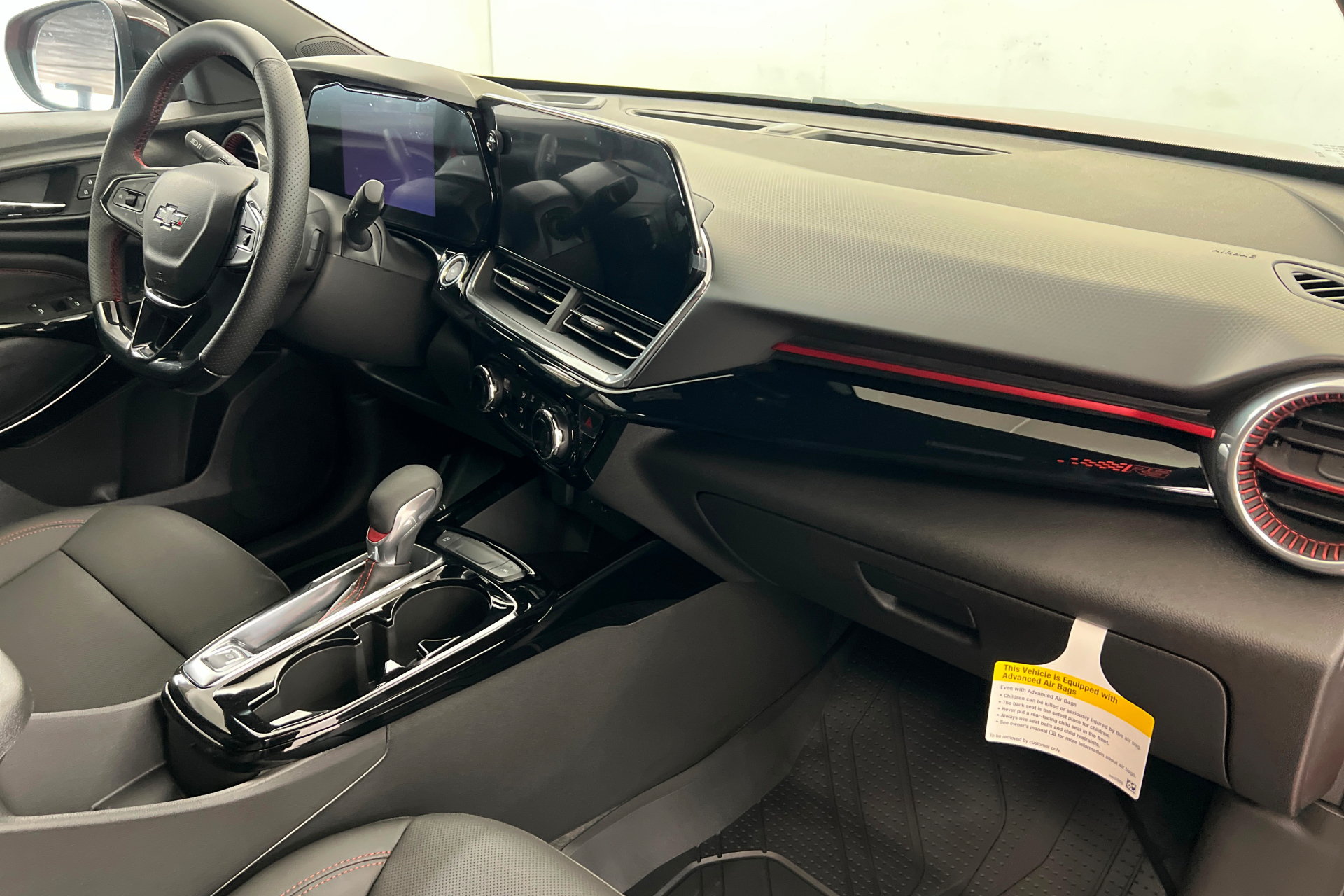New 2026 Chevrolet Trax RS w/ Driver Confidence Package FWD image 25