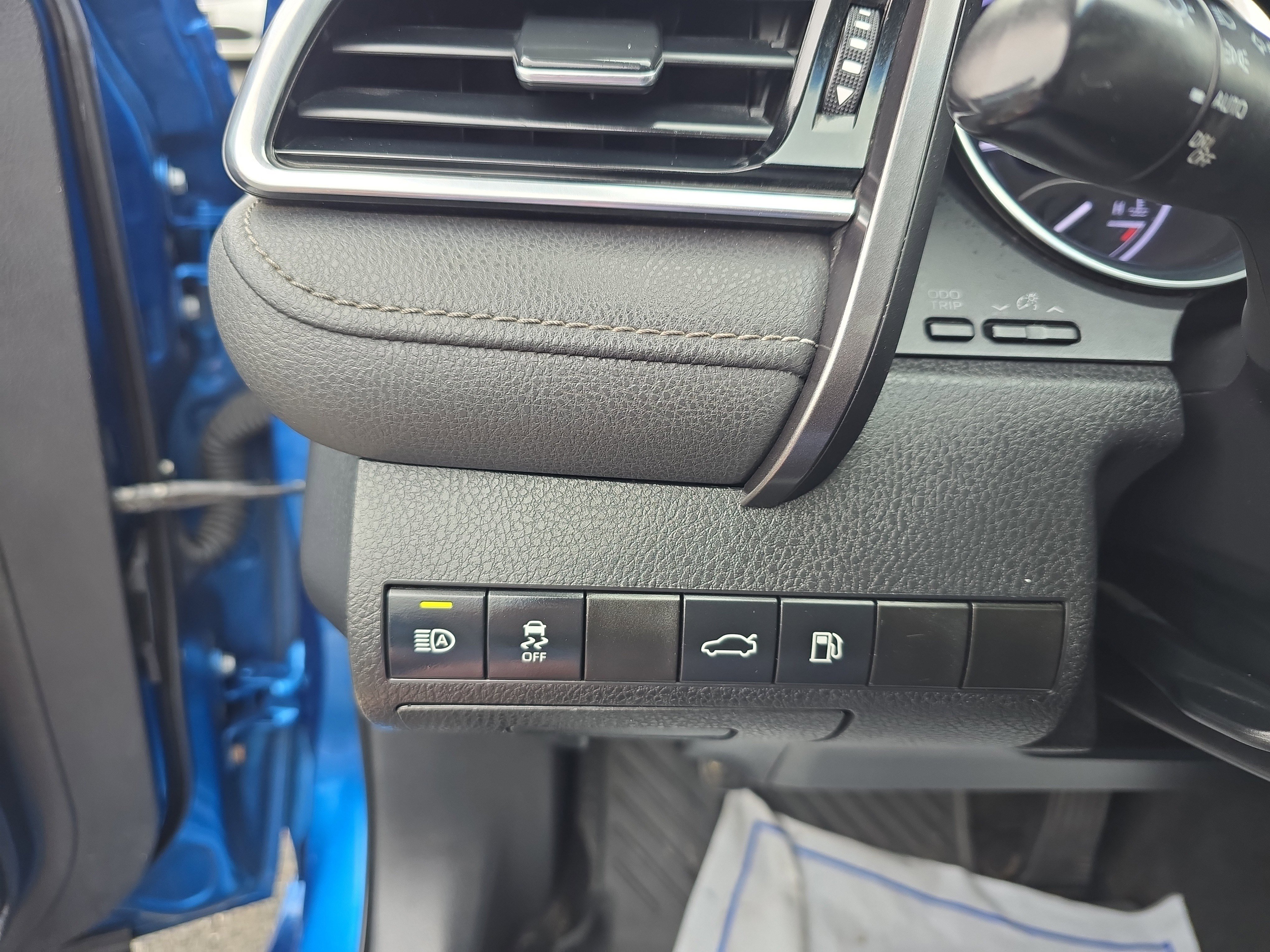 Used 2018 Toyota Camry SE w/ Audio Package image 20