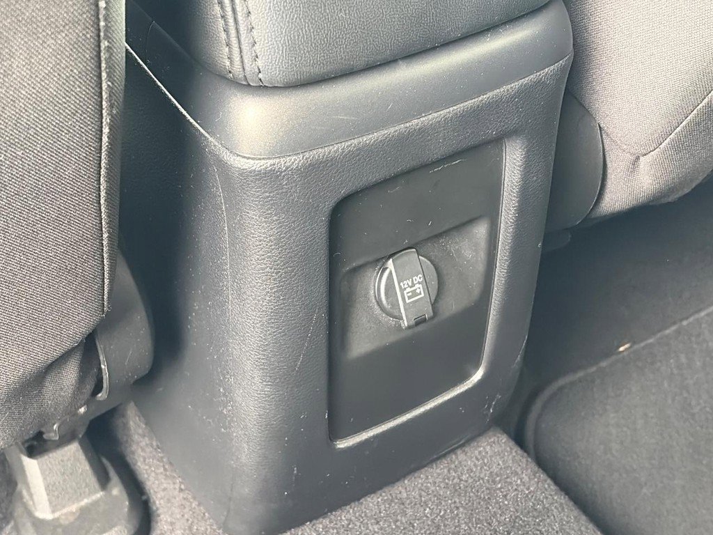 Used 2018 Dodge Journey SXT w/ Connectivity Group image 11