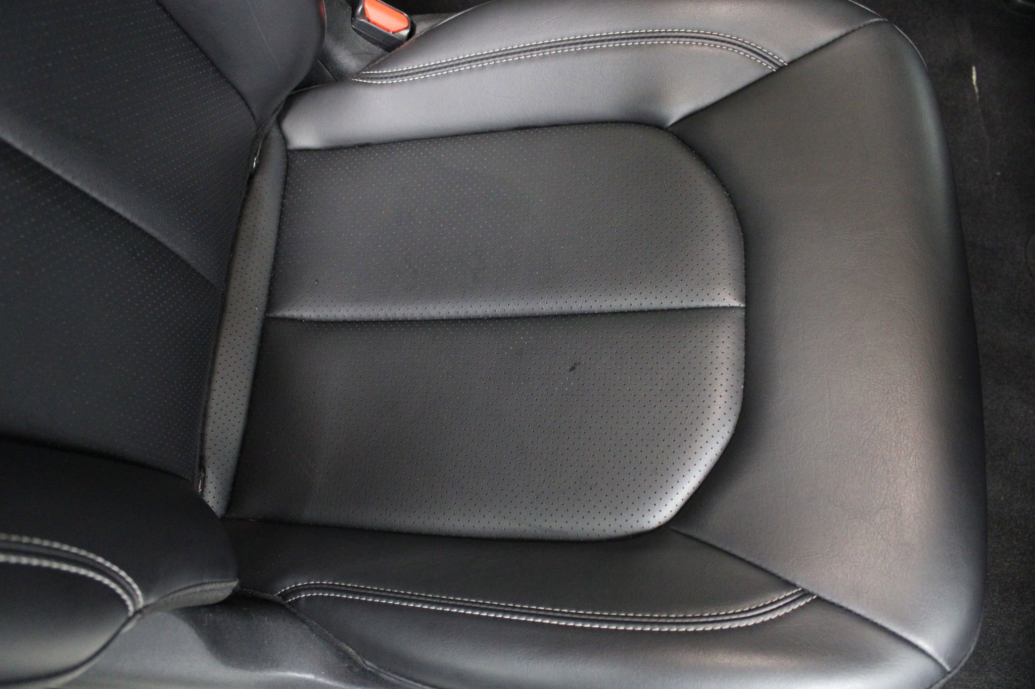 Used 2024 Chrysler Pacifica Select image 23