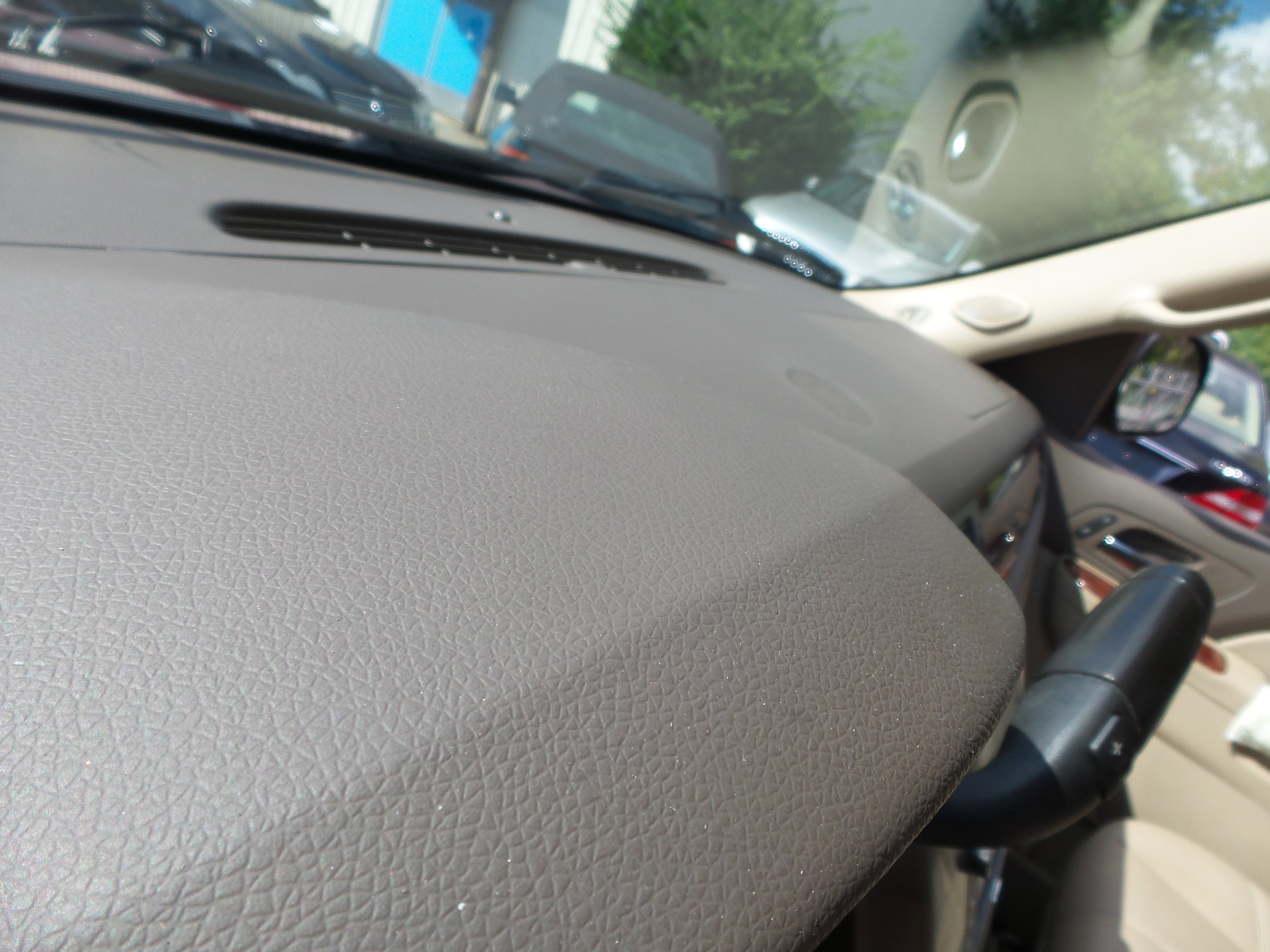 Used 2013 GMC Yukon SLT w/ SLT Chrome Package image 33