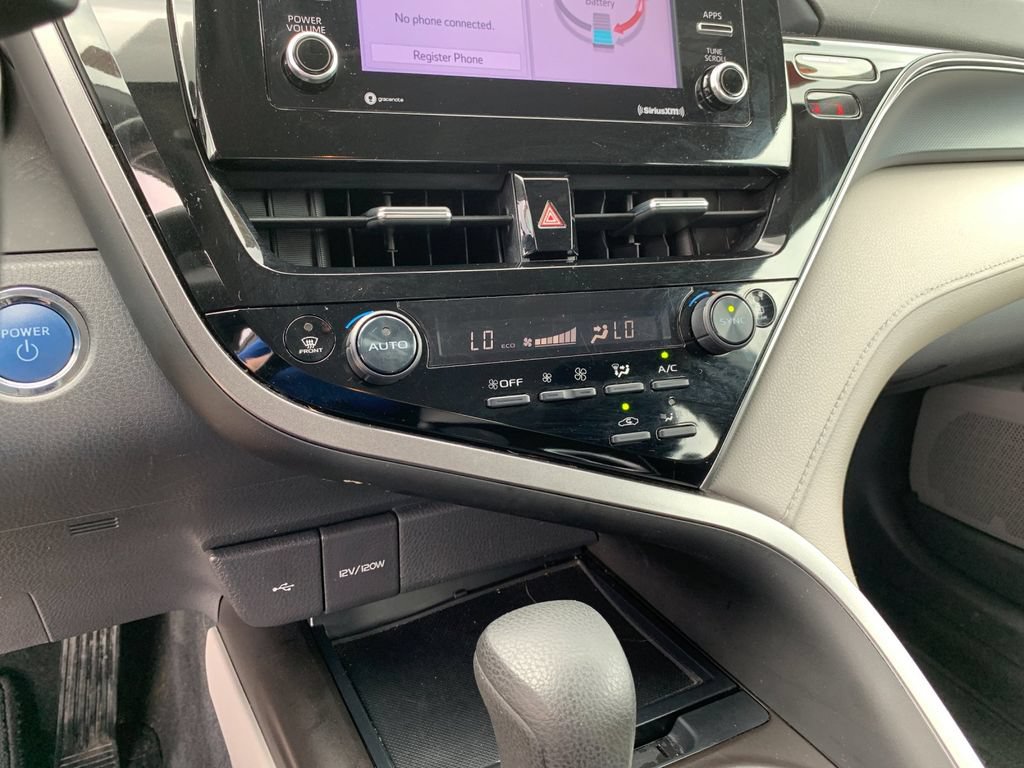 Used 2022 Toyota Camry LE FWD image 23