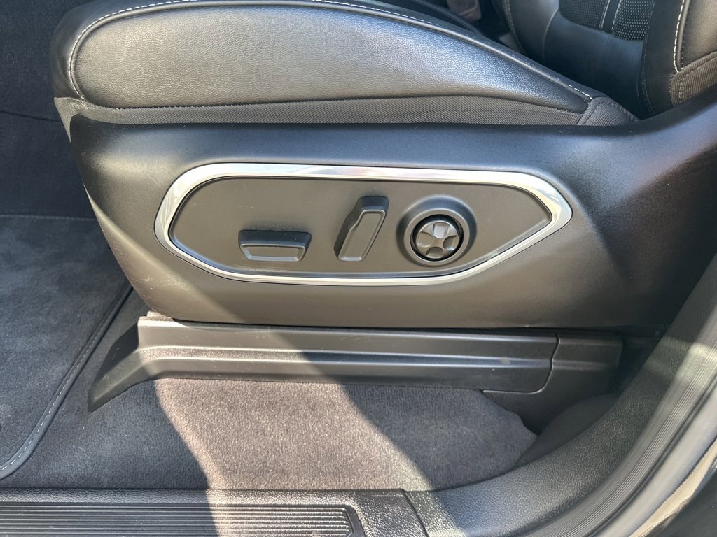 Used 2023 Jeep Wagoneer Base image 16