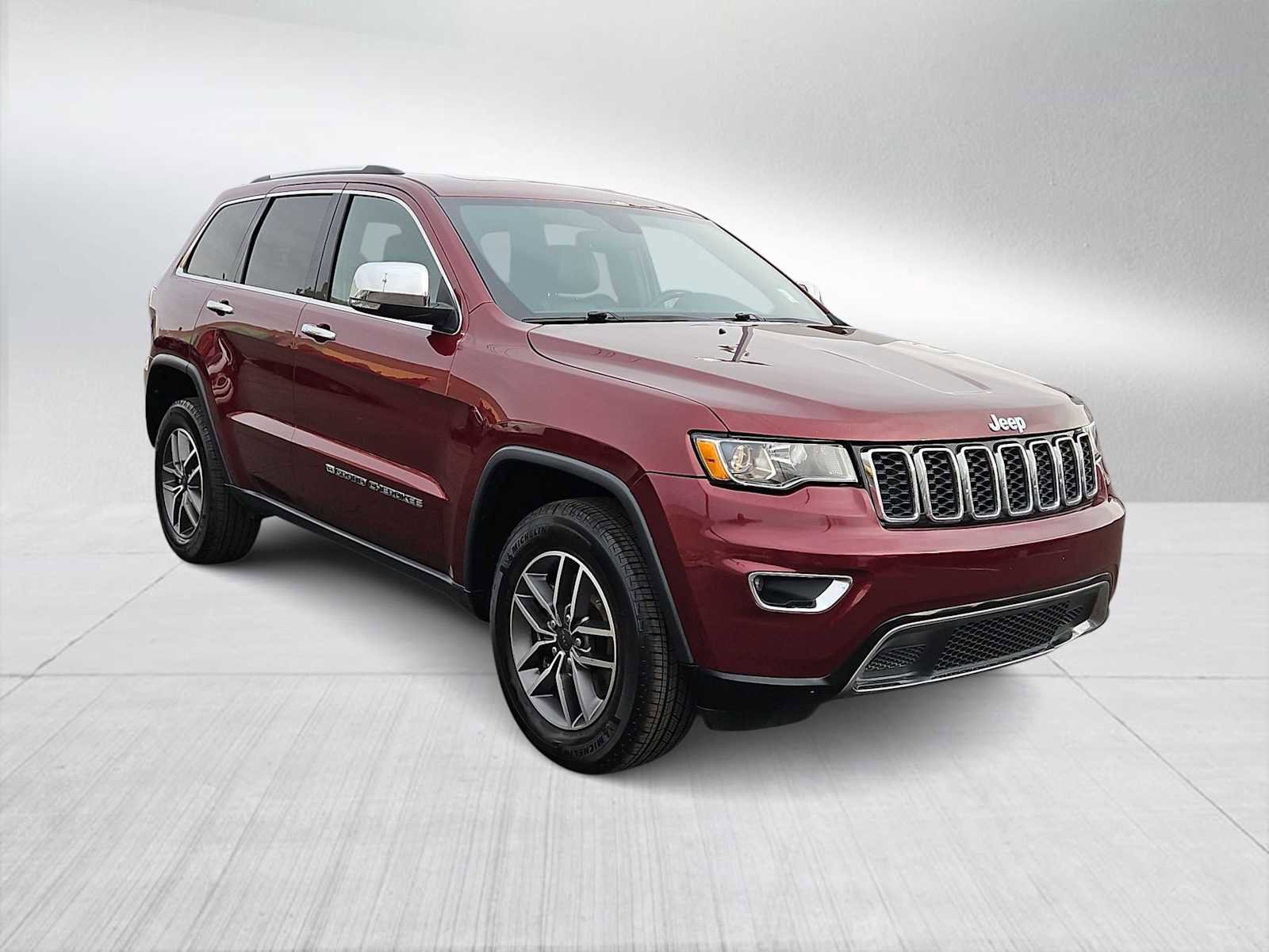 Used 2022 Jeep Grand Cherokee Limited image 2