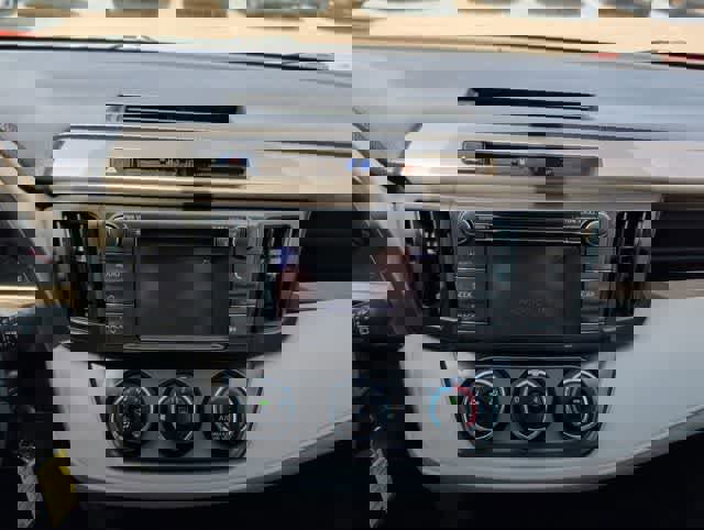 Used 2013 Toyota RAV4 LE image 23