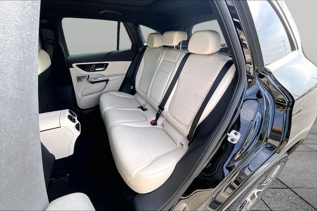 New 2026 Mercedes-Benz GLC 300 4MATIC image 11
