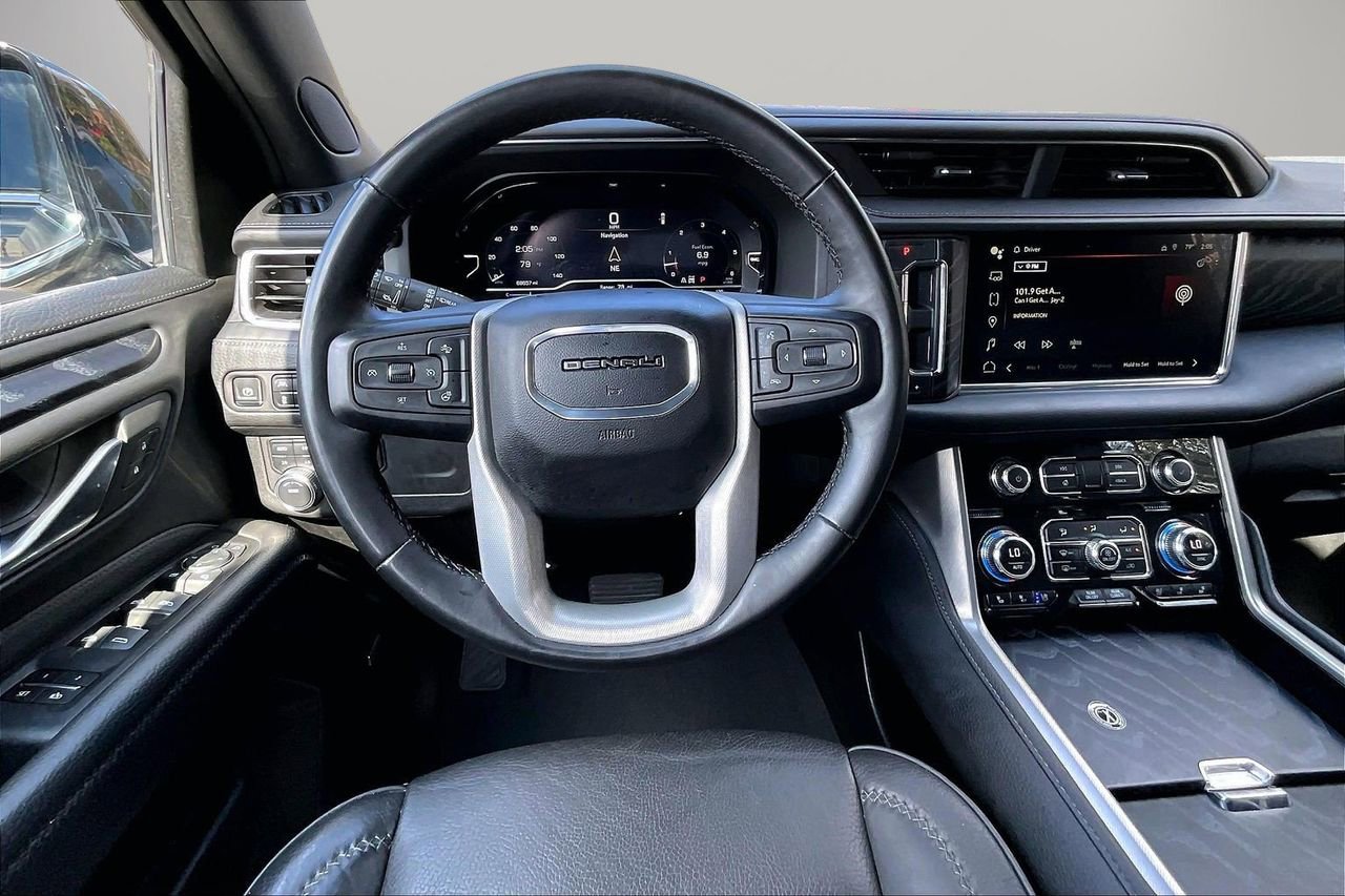 Used 2023 GMC Yukon Denali image 11