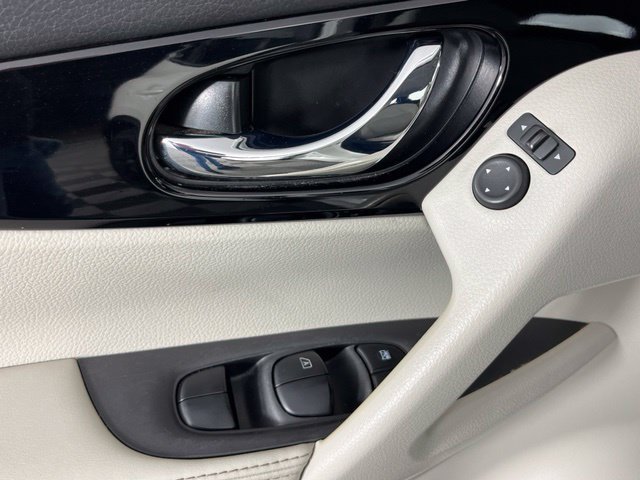Used 2022 Nissan Rogue Sport SV w/ Technology Package AWD/4WD image 19