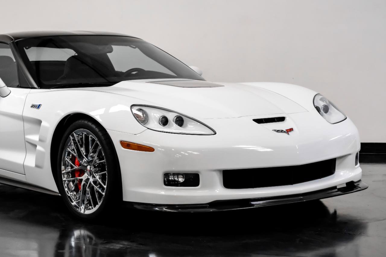 Used 2012 Chevrolet Corvette ZR1 w/ 3ZR Preferred Equipment Group RWD image 6