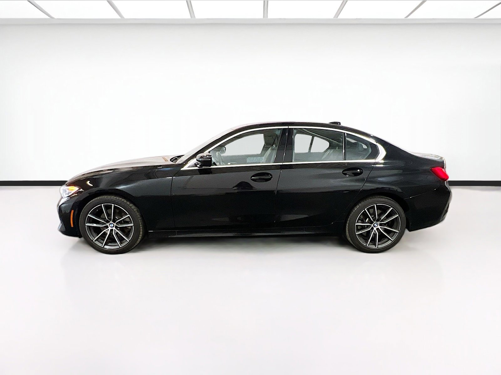 Used 2019 BMW 330i Sedan image 23