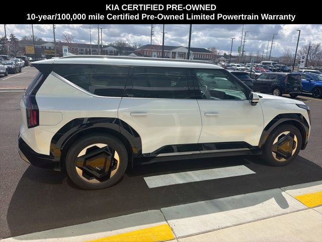 Certified 2024 Kia EV9 Land image 14