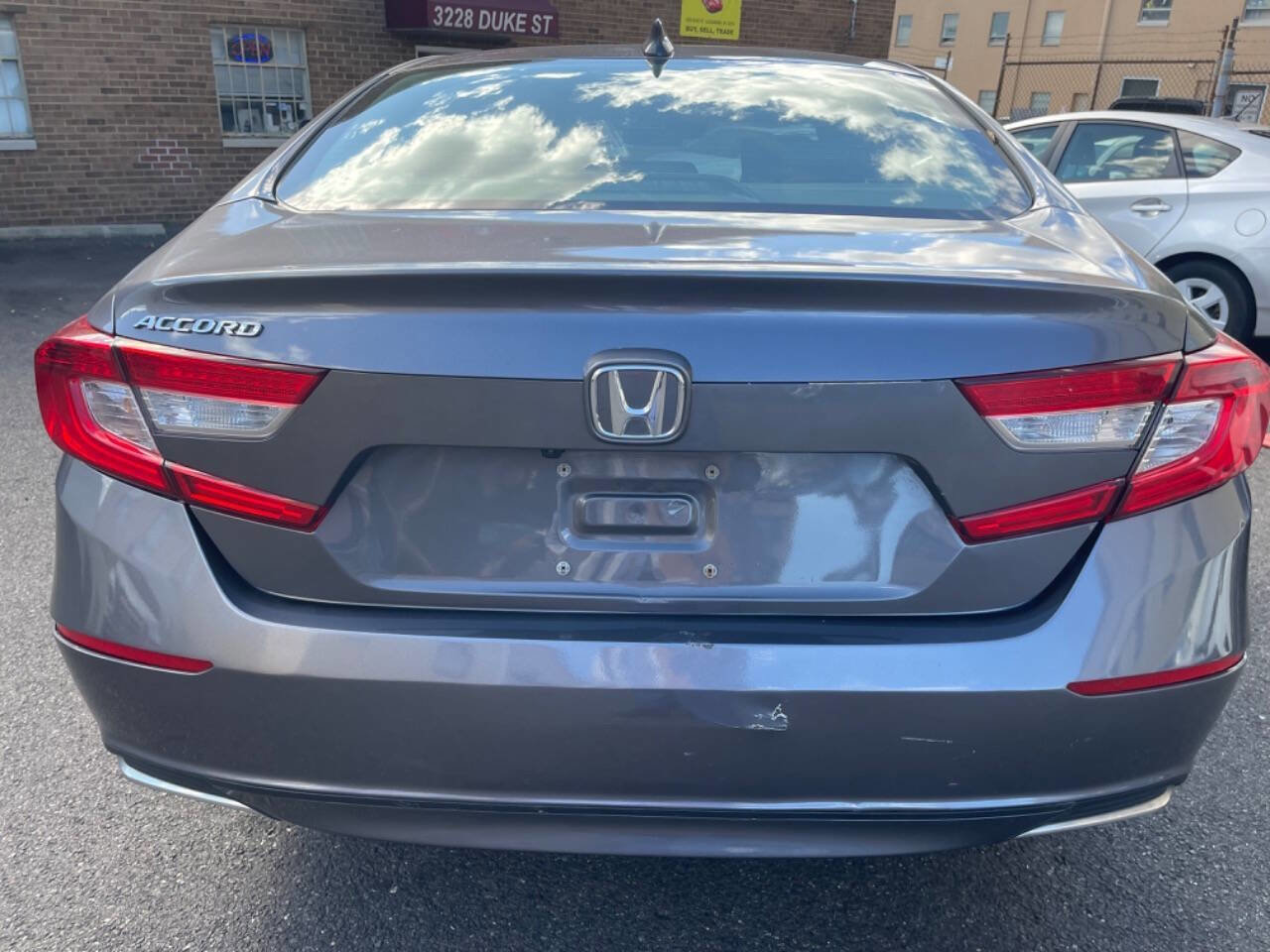 Used 2018 Honda Accord EX image 5