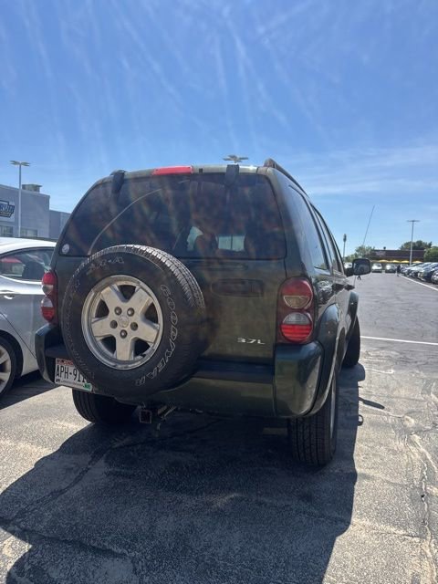 Used 2006 Jeep Liberty Sport AWD/4WD image 2