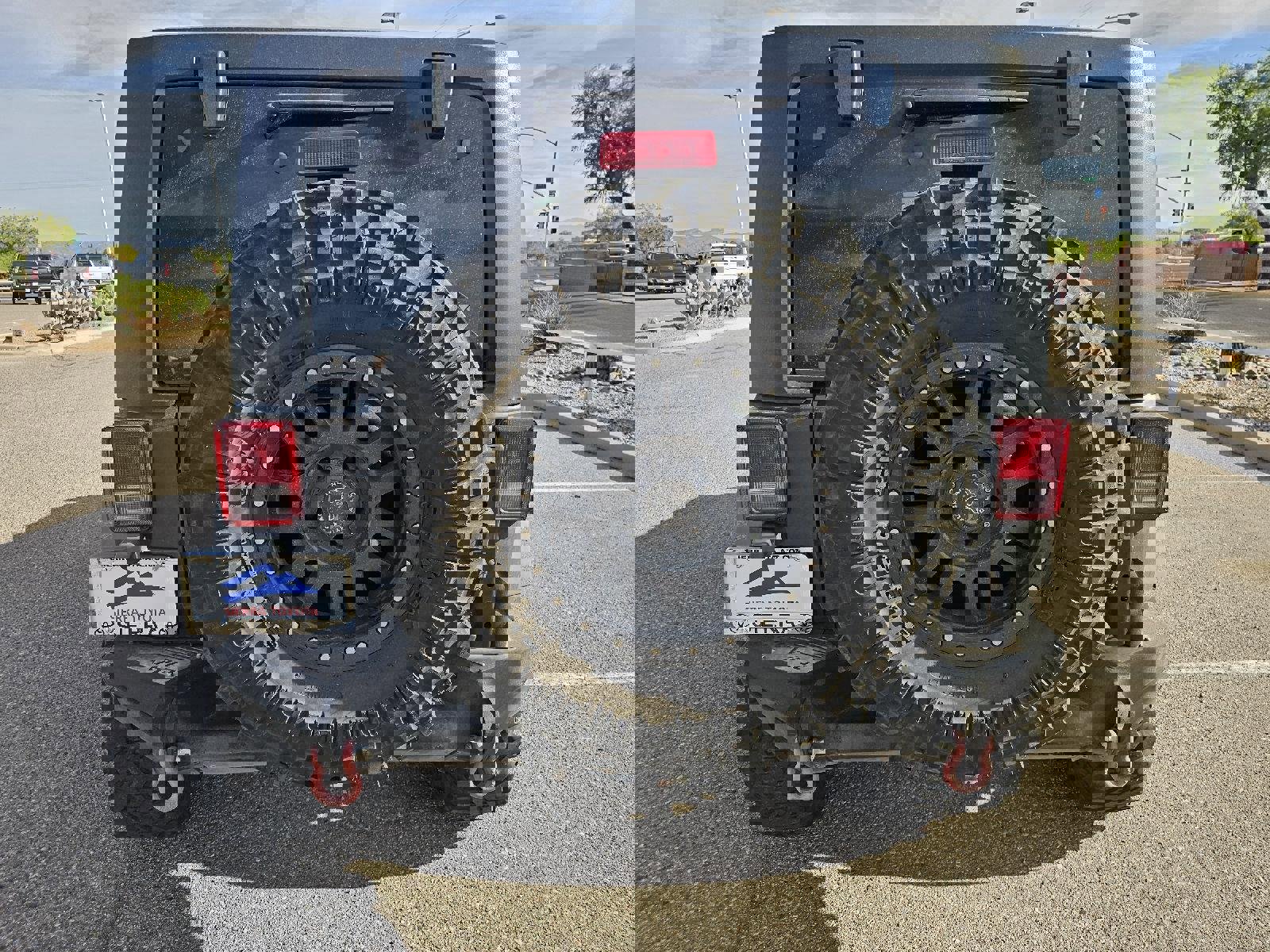 Used 2016 Jeep Wrangler Unlimited Rubicon w/ Connectivity Group AWD/4WD image 5