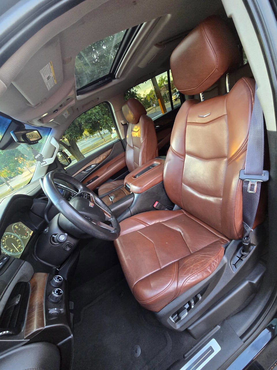 Used 2015 Cadillac Escalade ESV Premium image 7