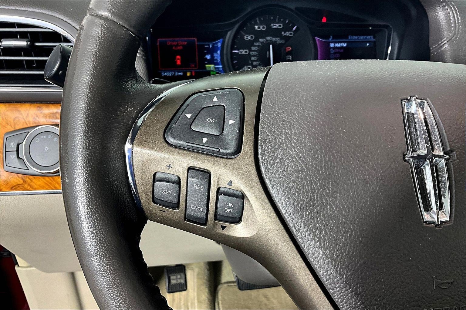 Used 2013 Lincoln MKX FWD image 11