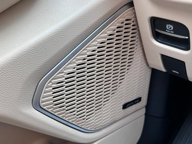 Used 2022 Jeep Grand Cherokee L Limited AWD/4WD image 19