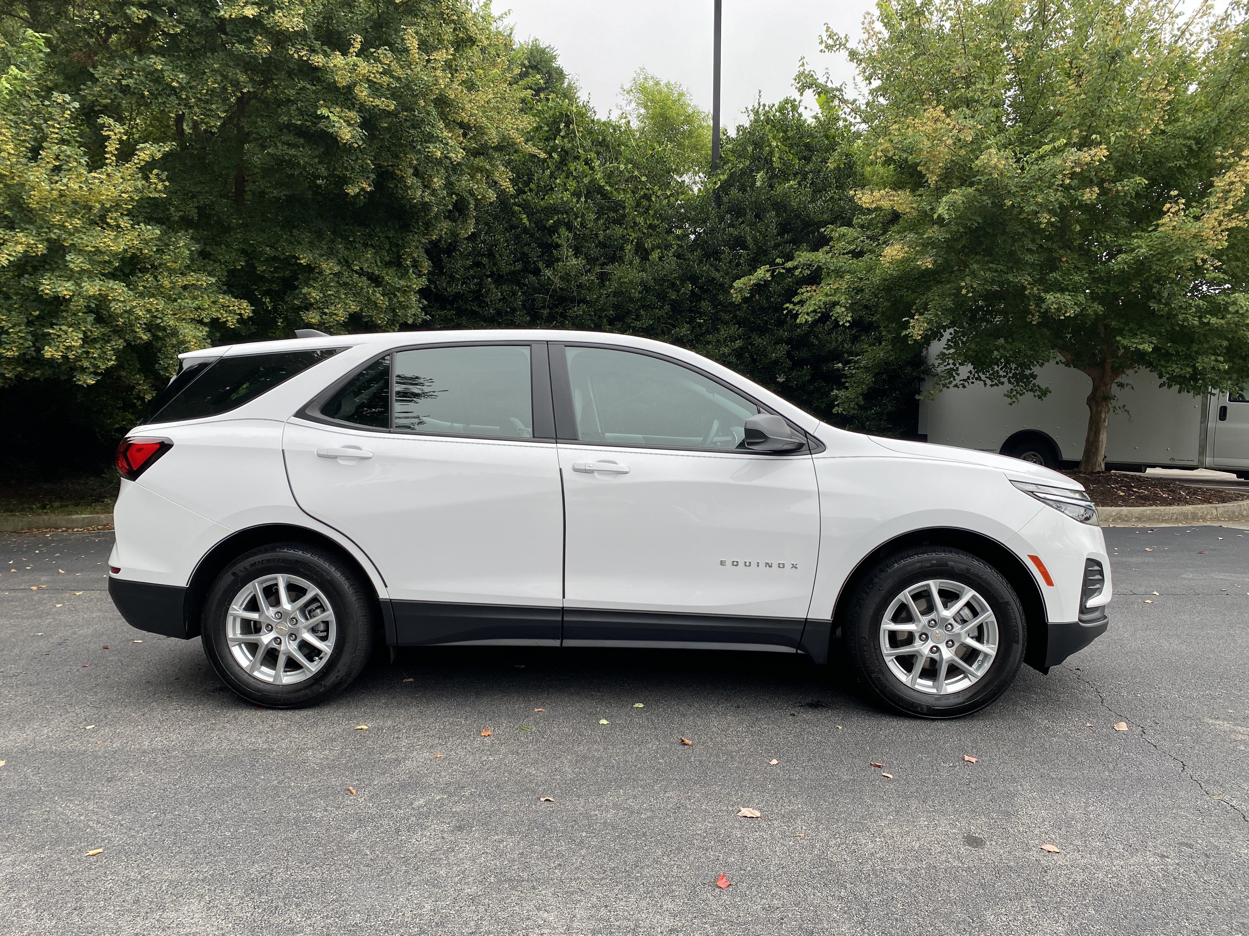 Used 2024 Chevrolet Equinox LS FWD image 10