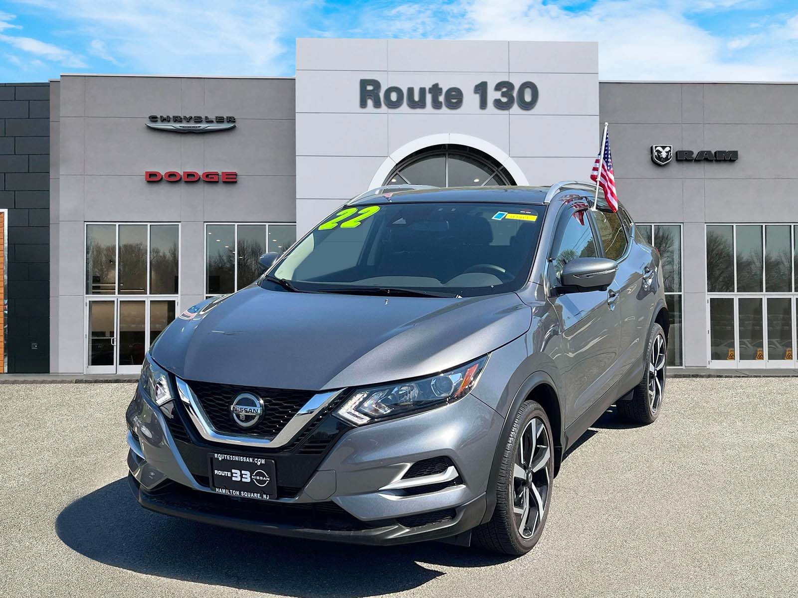Used 2022 Nissan Rogue Sport SL AWD/4WD image 2
