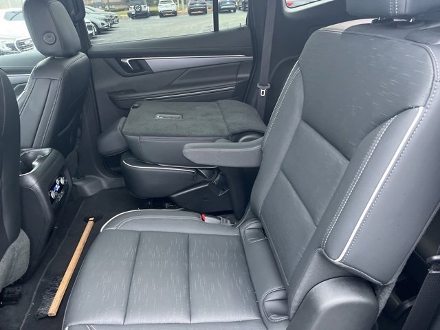 Used 2025 Buick Enclave Sport Touring image 10